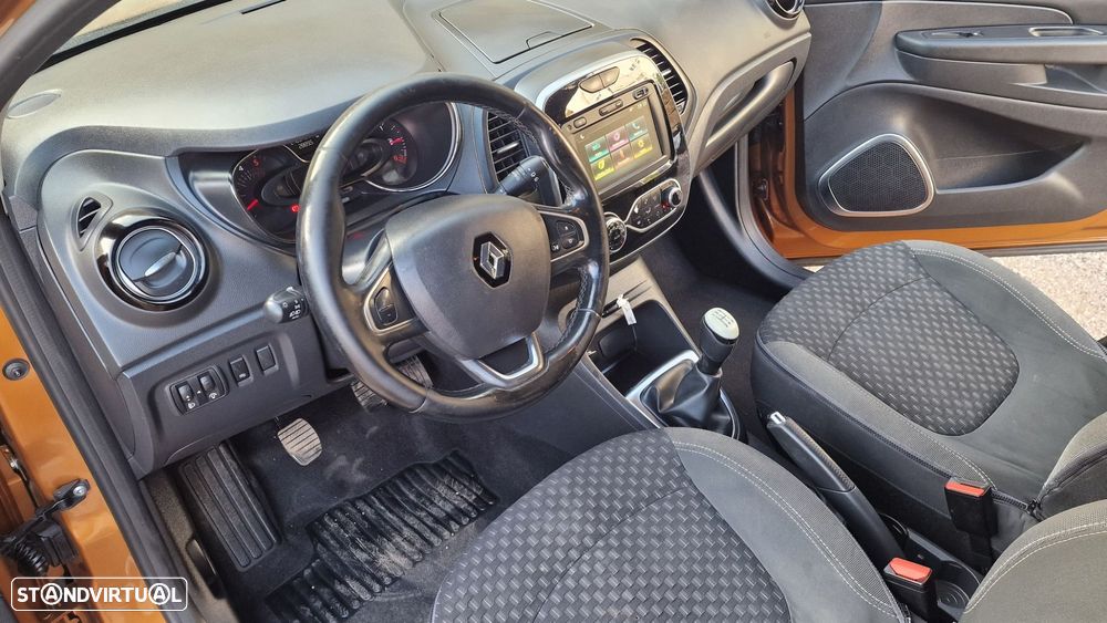 Renault Captur 1.5 dCi Exclusive EDC - 15