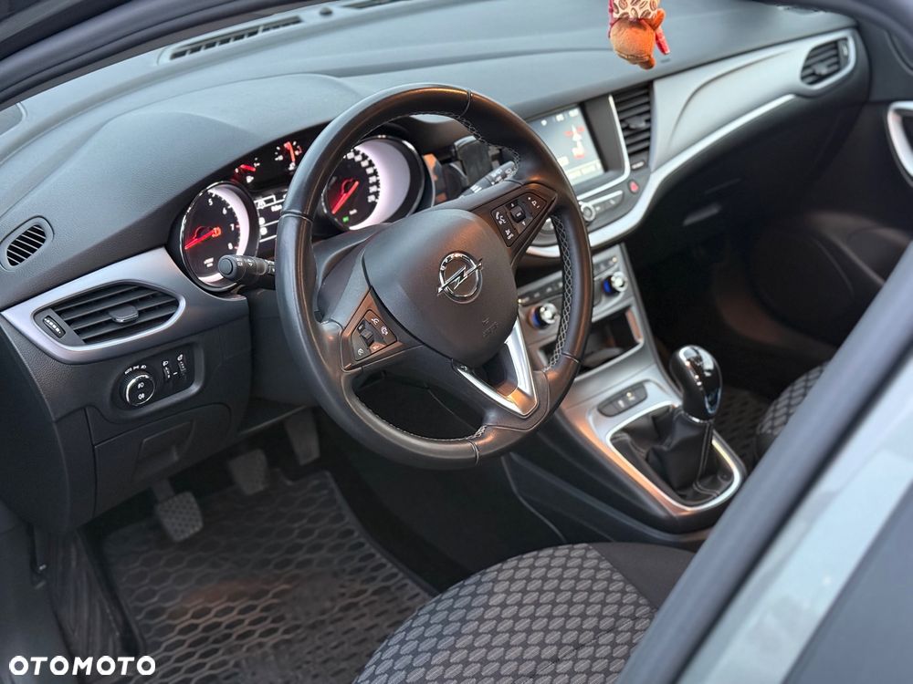 Opel Astra 1.4 T Enjoy - 4