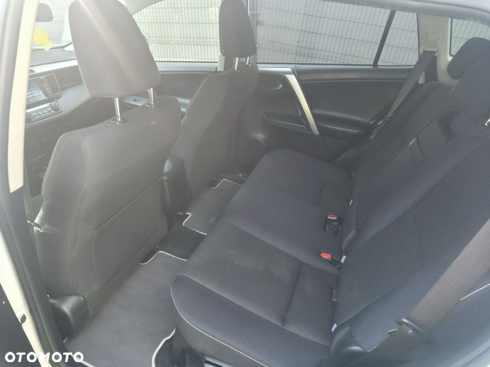 Toyota RAV4 - 9