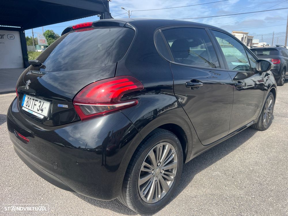 Peugeot 208 1.2 PureTech Style - 34