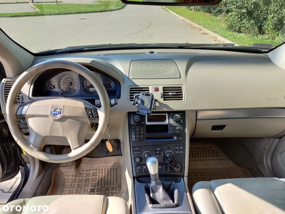 Volvo XC 90 - 8