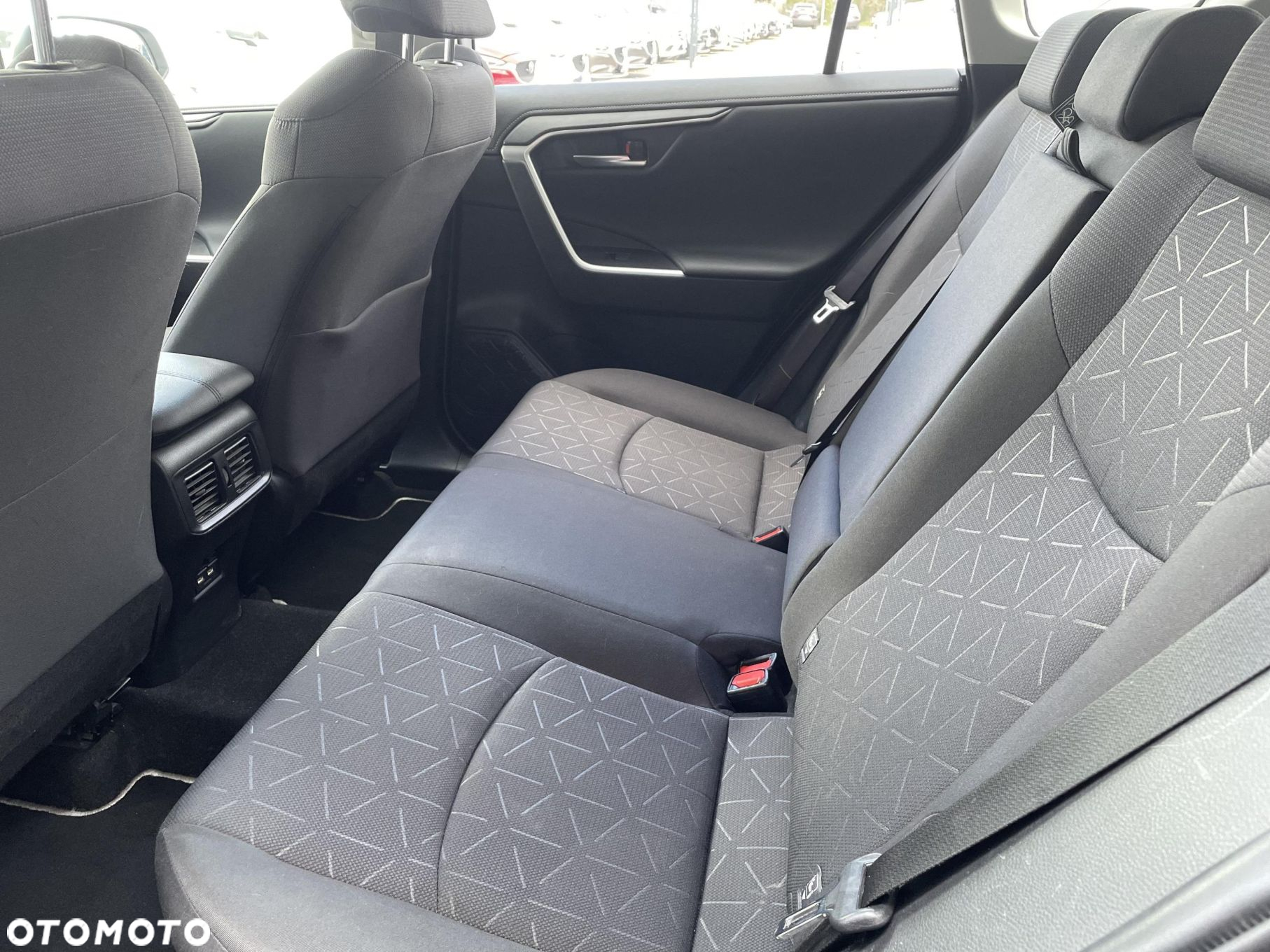 Toyota RAV4 2.5 Hybrid Comfort 4x2 - 16