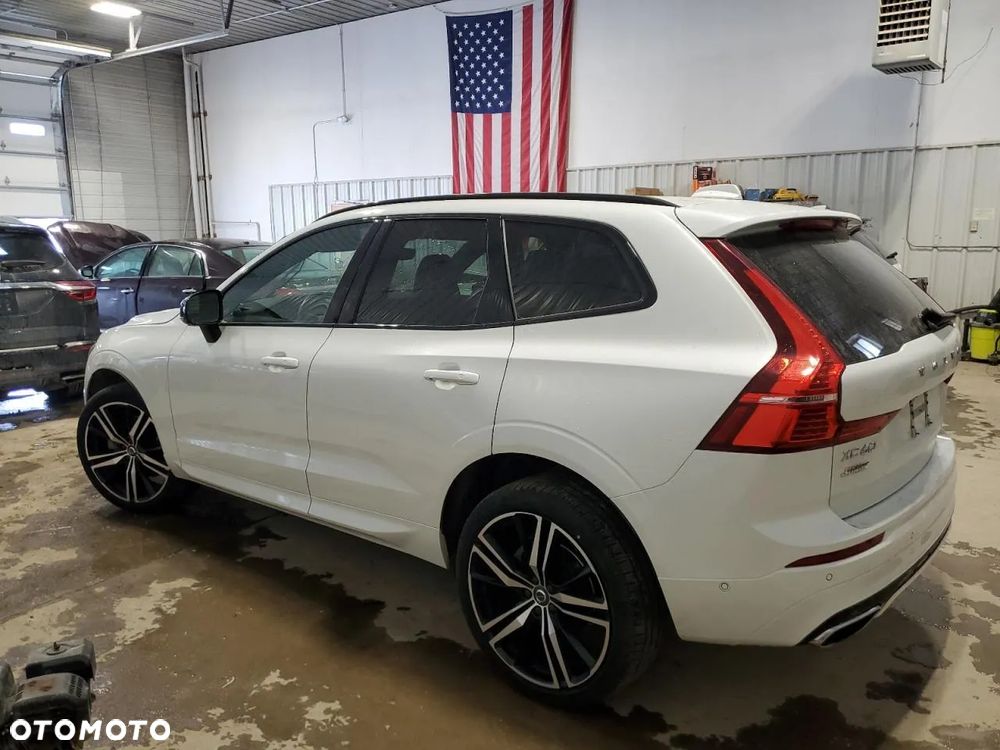Volvo XC 60 T5 AWD Geartronic RDesign - 3