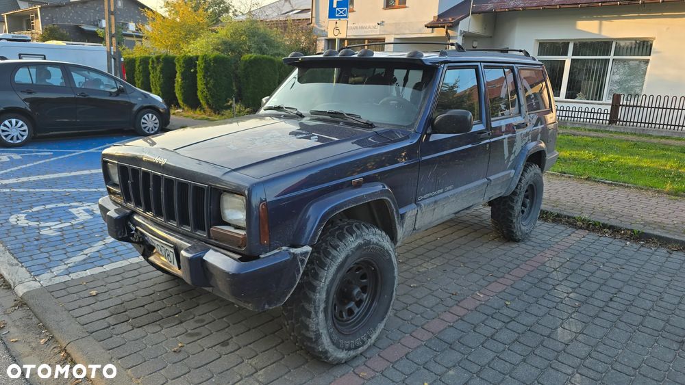 Jeep Cherokee