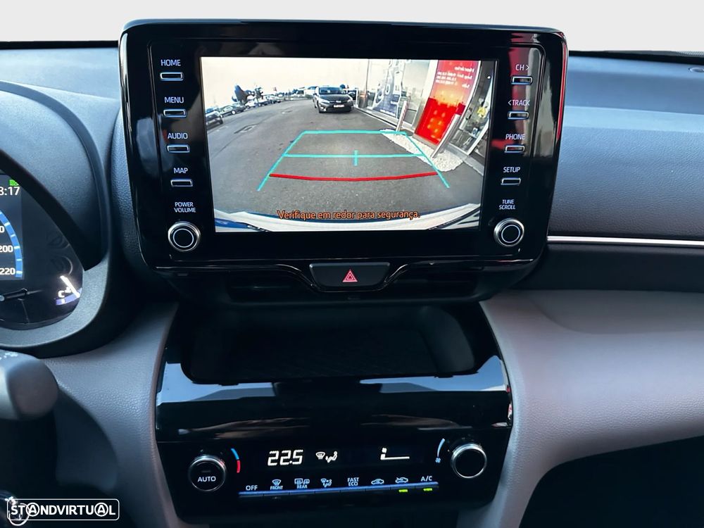 Toyota Yaris Cross 1.5 HDF Comfort Plus - 15