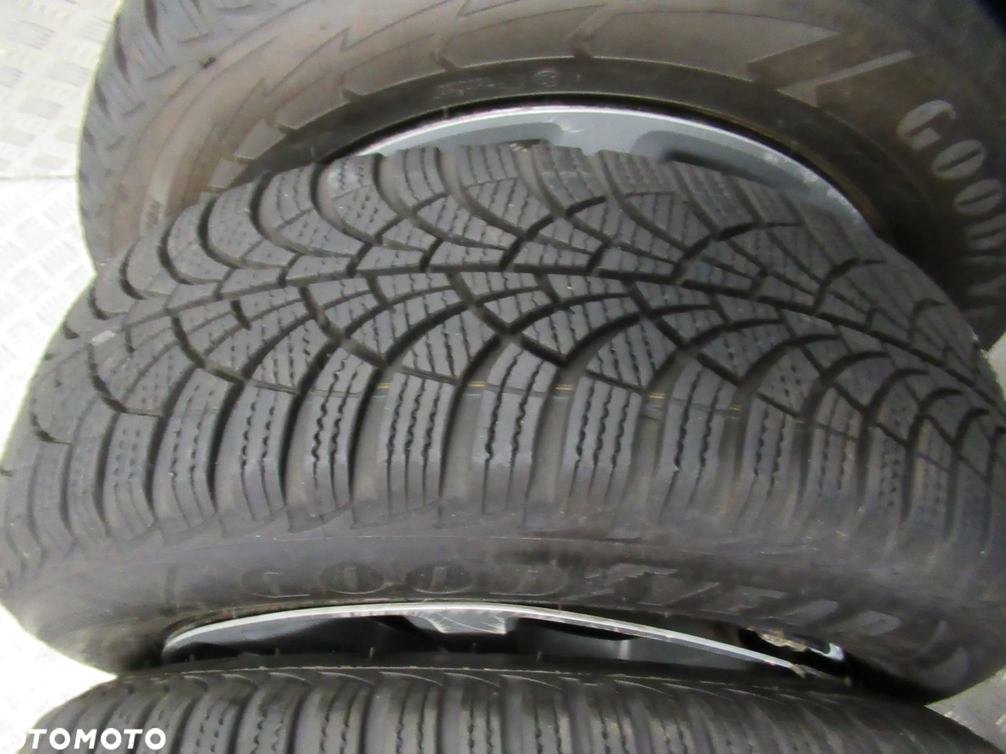 Koła Opel Corsa D E Adam Meriva 6Jx15 et39 4x100 zima 7,5mm CZUJNIKI - 10