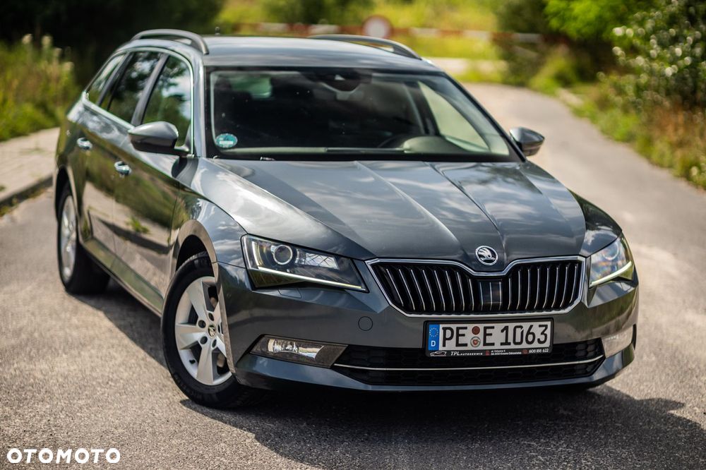 Skoda Superb 2.0 TDI DSG Ambition - 7