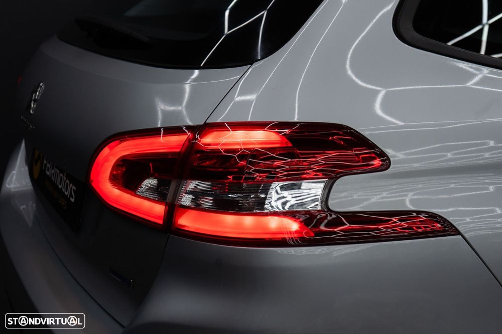 Peugeot 308 SW 1.6 BlueHDi Allure - 17