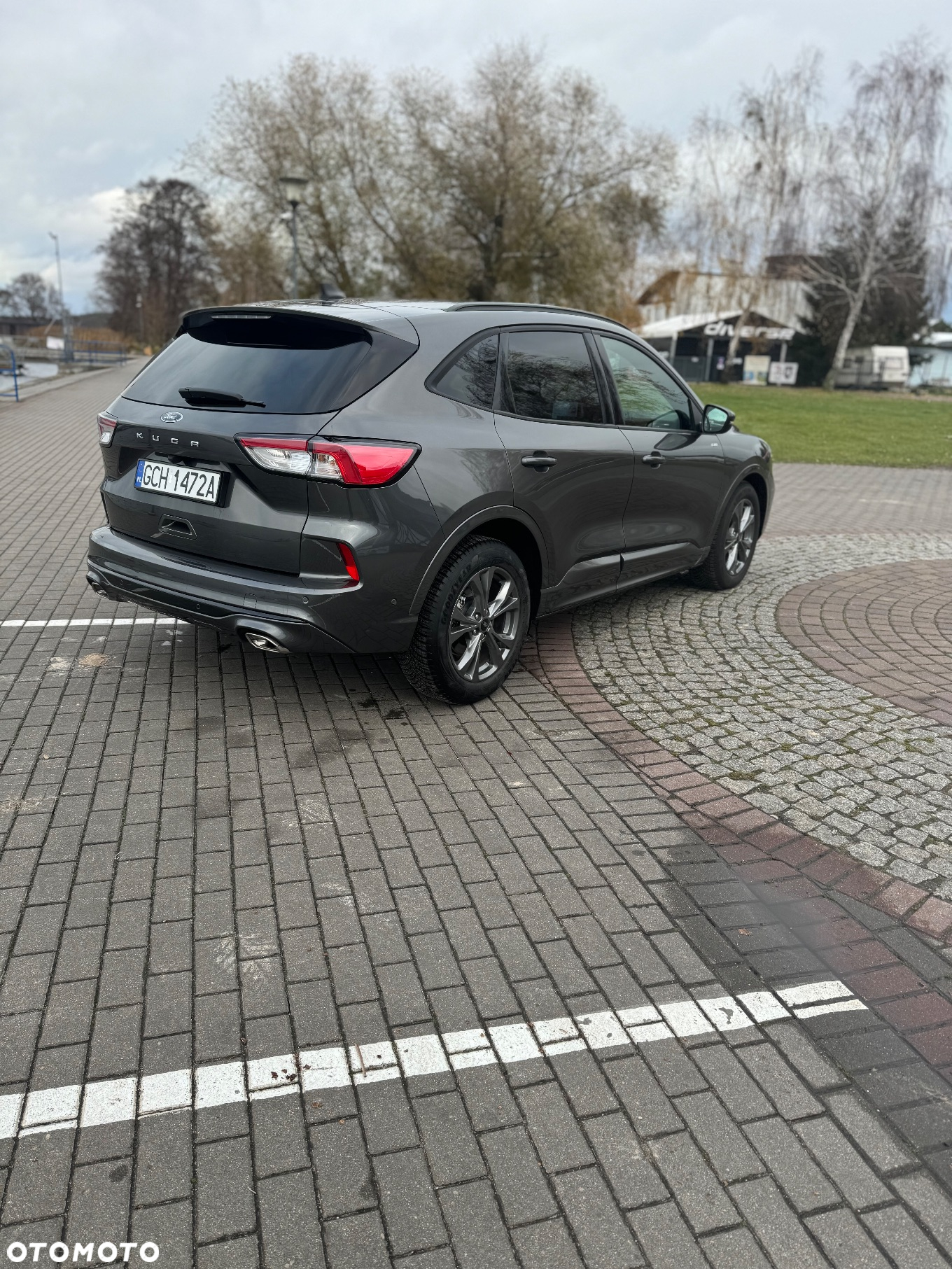 Ford Kuga - 11