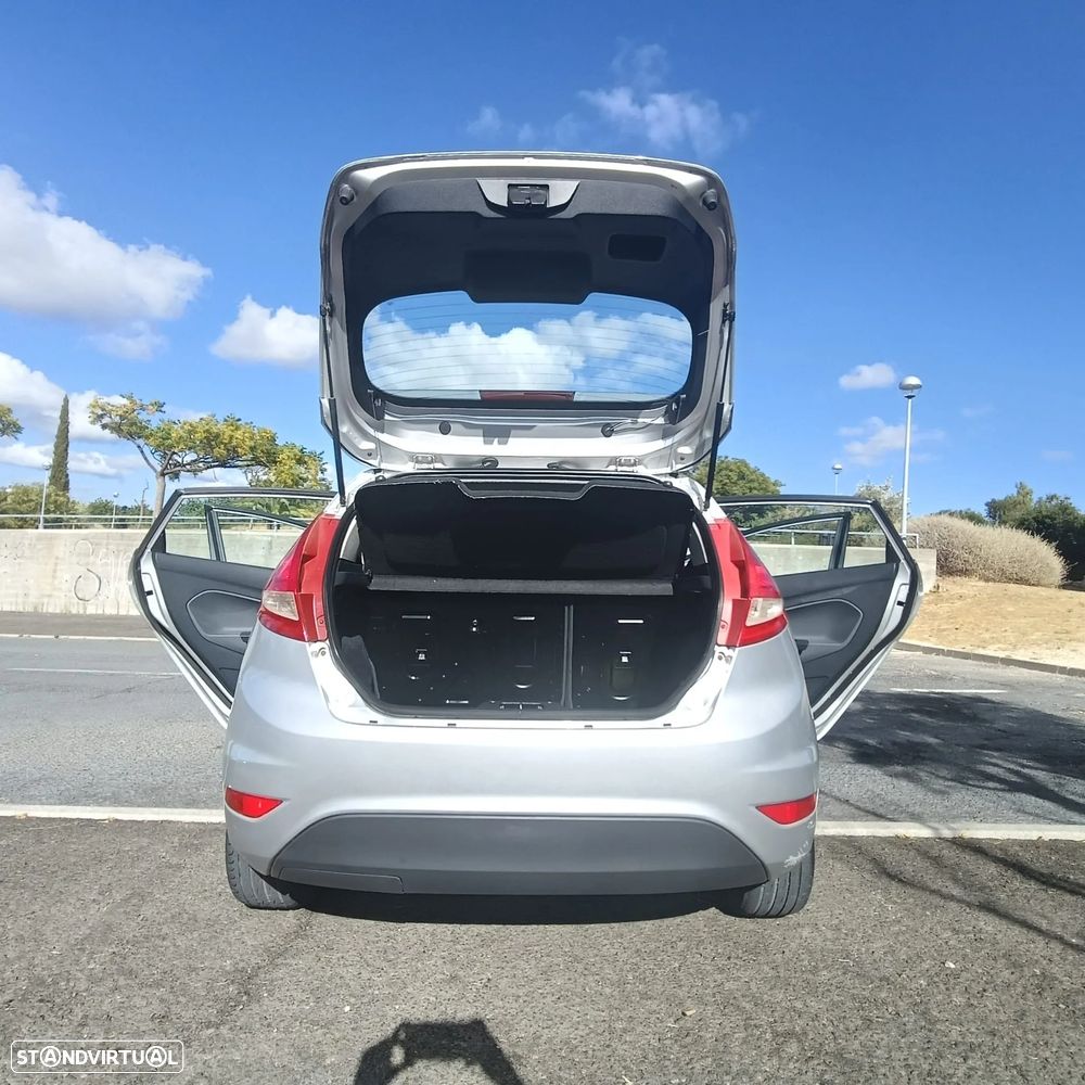 Ford Fiesta - 8