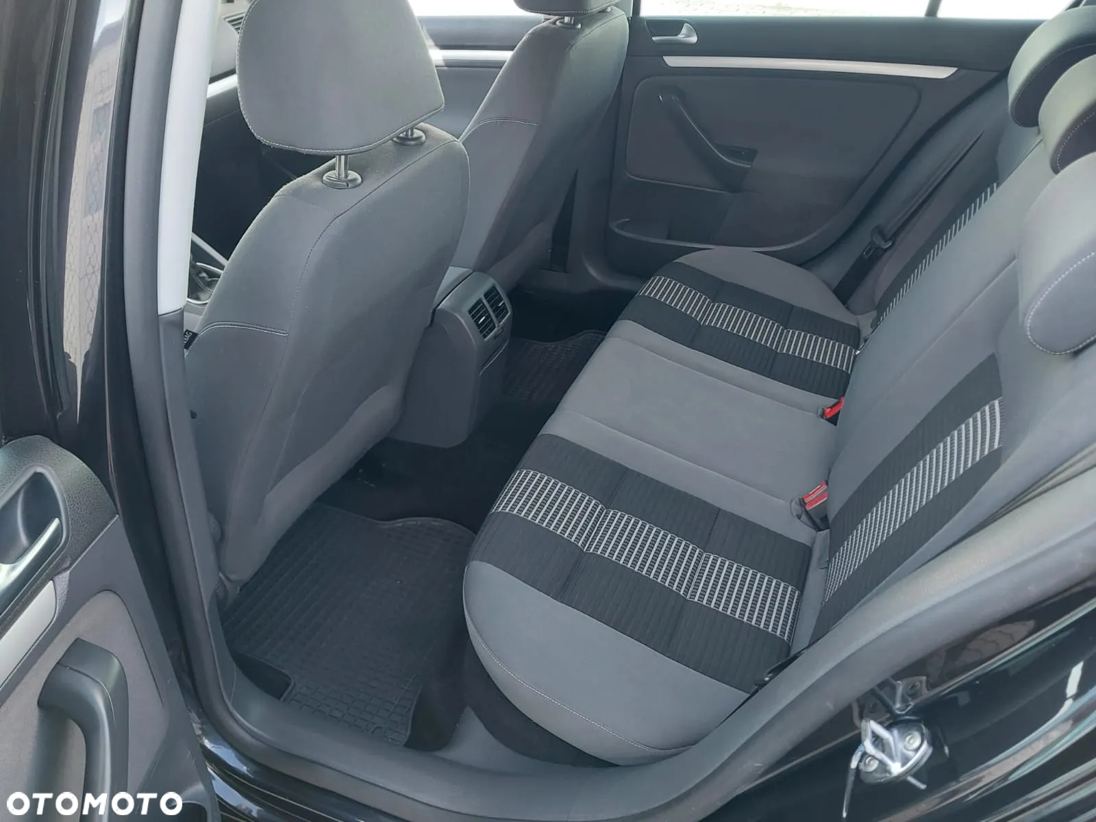 Volkswagen Golf 1.6 United - 22