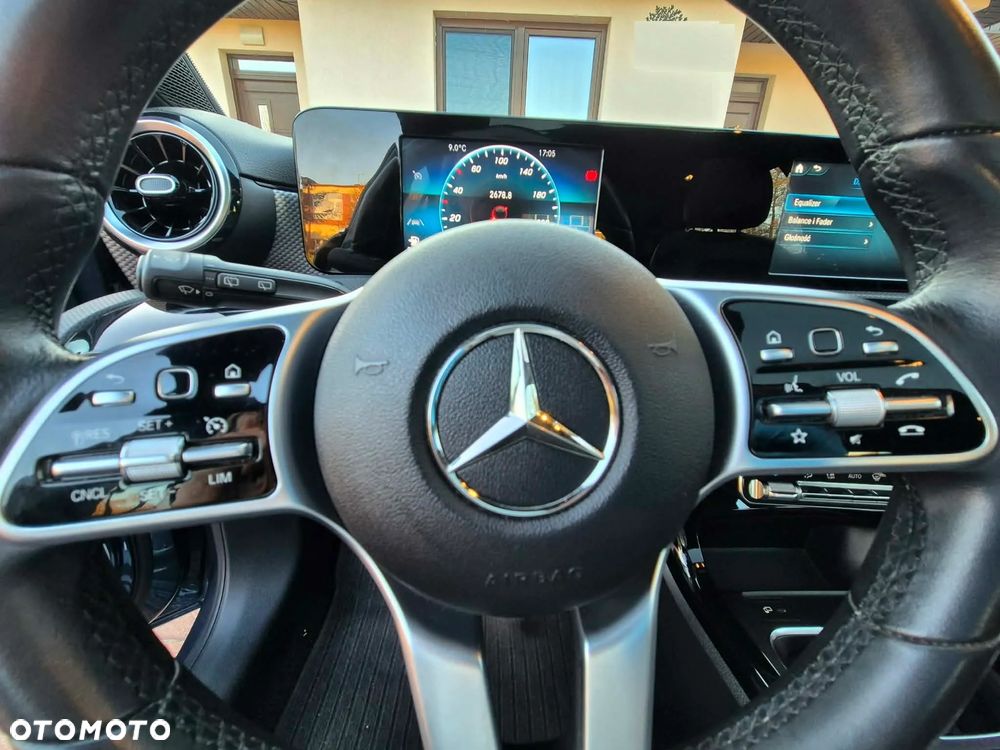 Mercedes-Benz Klasa A 200 Edition 19 - 18