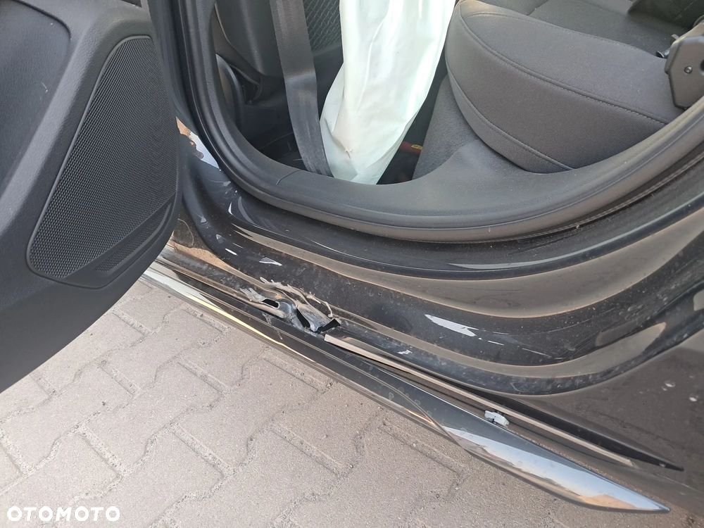 Audi A4 Avant 45 TFSI quattro S tronic - 14