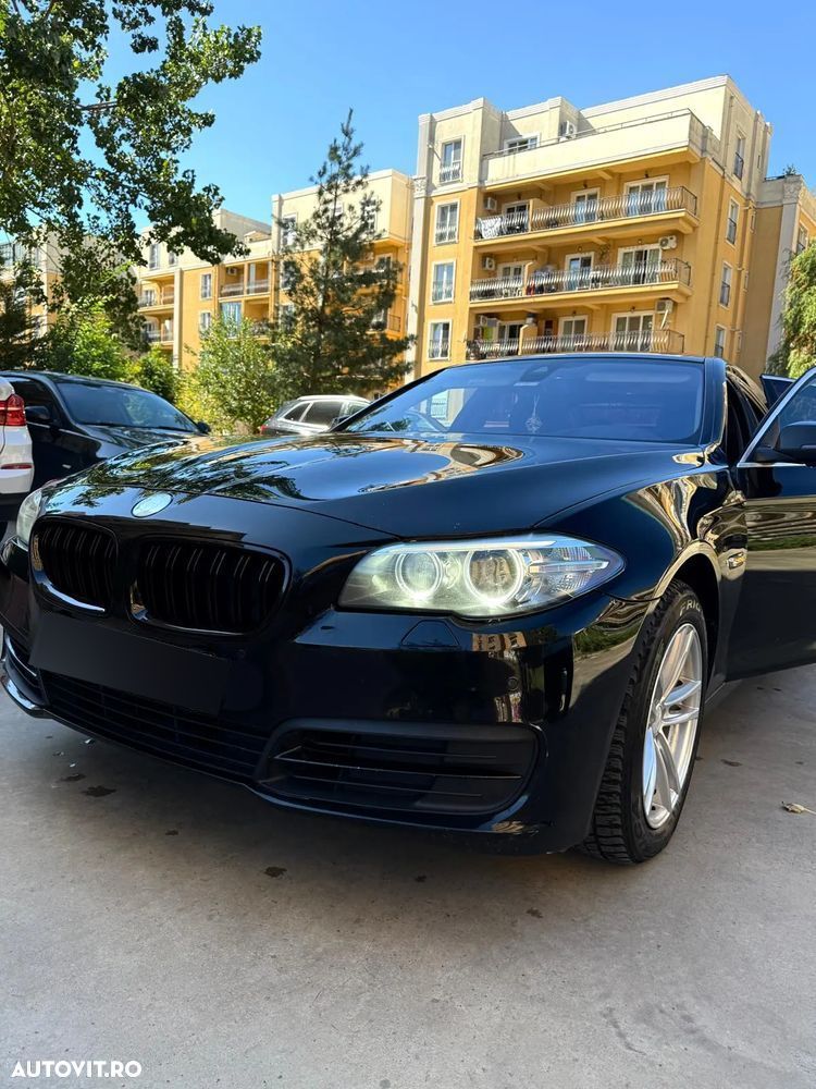 BMW Seria 5 520d xDrive - 4