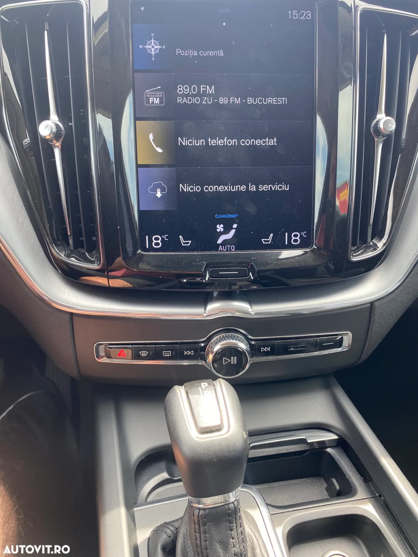 Volvo XC 60 D5 AWD Momentum - 12