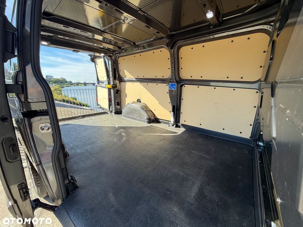 Ford Transit Custom - 8