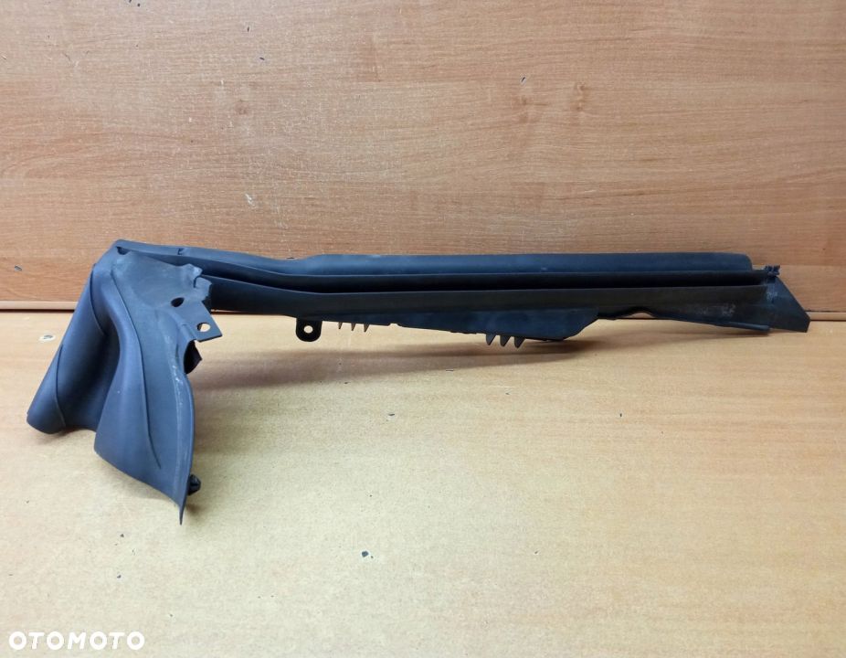 USZCZELKA SZYBY LEWA PRZEDNIA MERCEDES SL R231 - 2