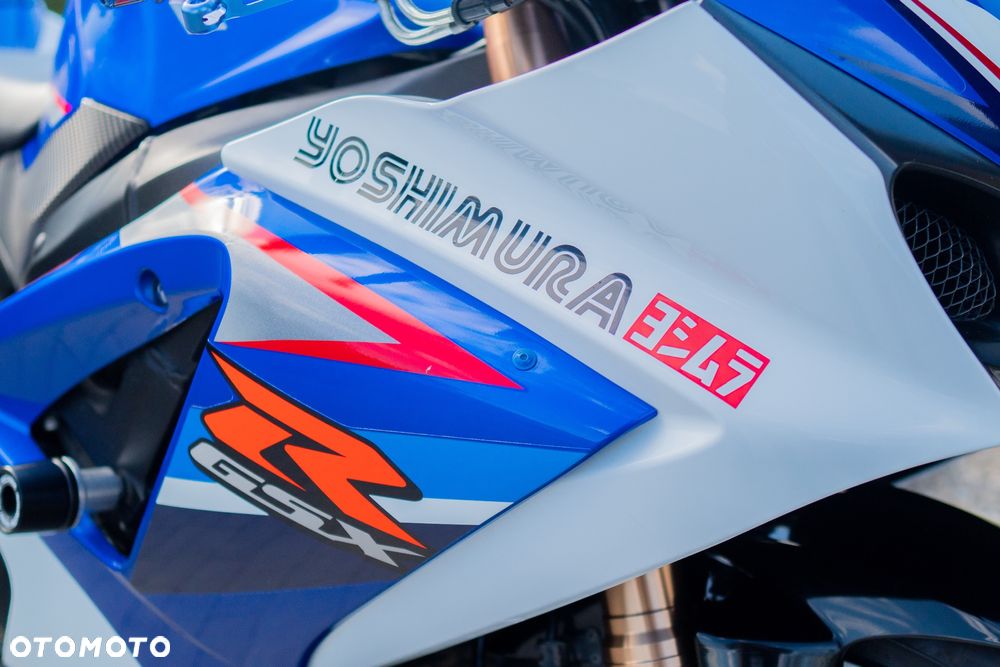 Suzuki GSX-R - 15