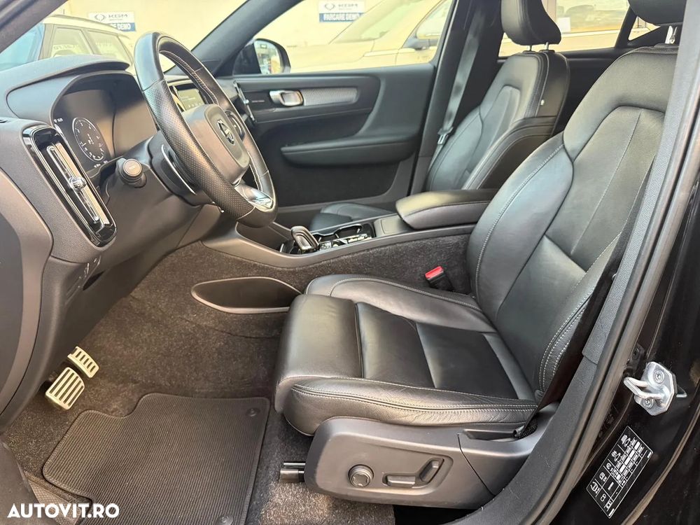 Volvo XC 40 D4 AWD R-Design - 13