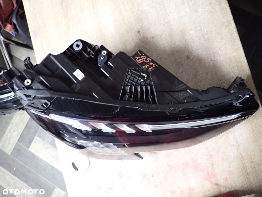 AUDI S3 8Y LAMPA PRAWY PRZÓD EUROPA 8Y0941036F - 3