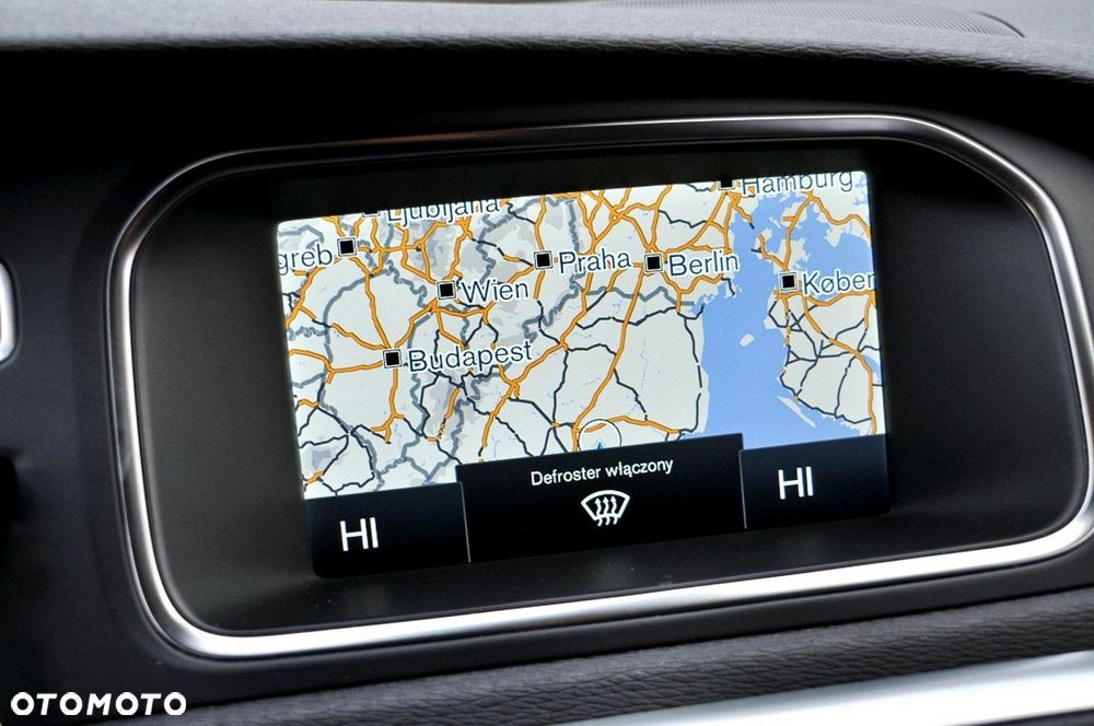 Volvo V40 D2 Momentum - 33