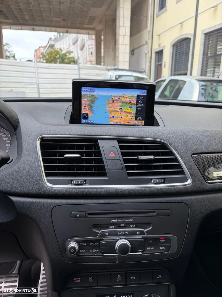 Audi Q3 2.5 TFSi RS quattro S-tronic - 11