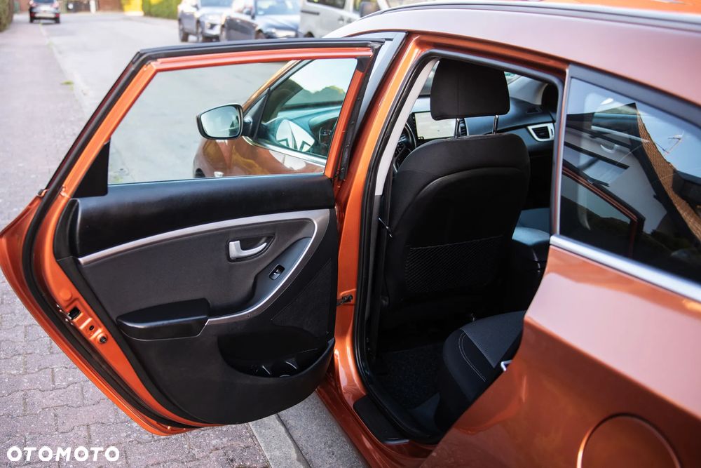 Hyundai i30 1.6 GDI Premium - 30