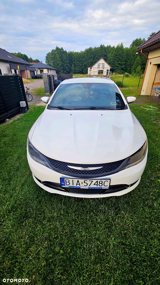 Chrysler 200 - 1