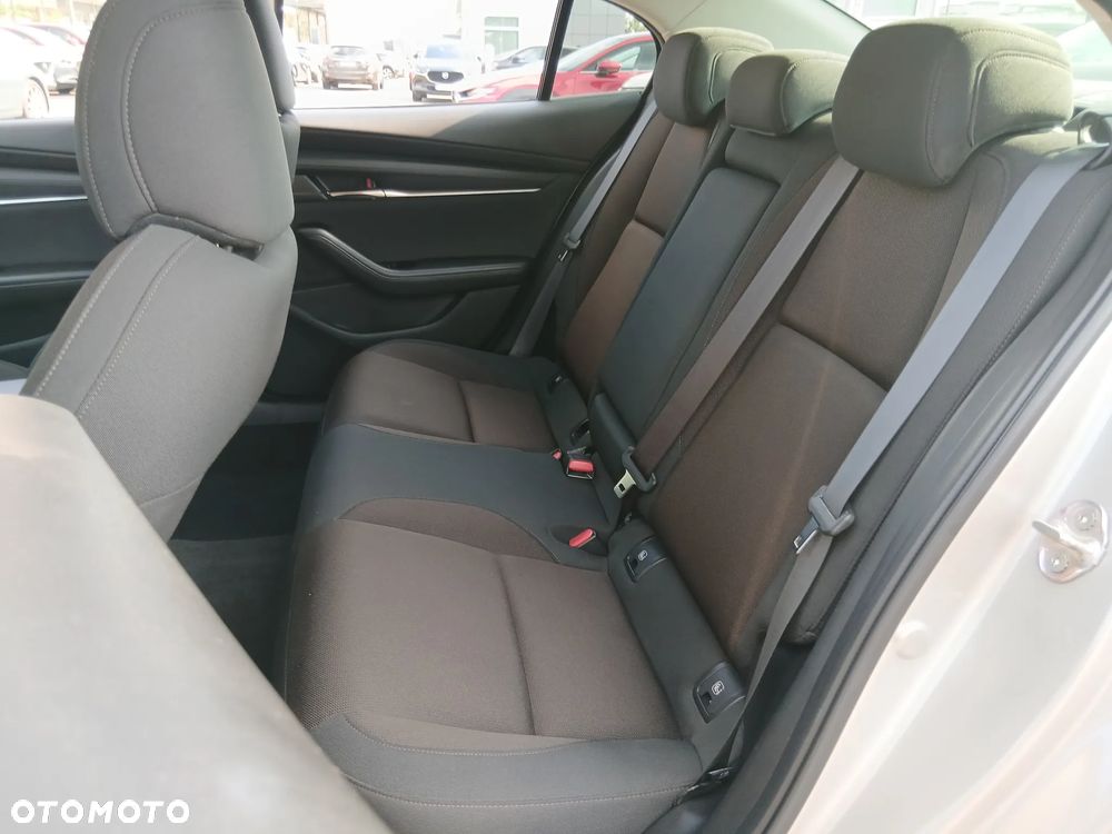 Mazda 3 - 18