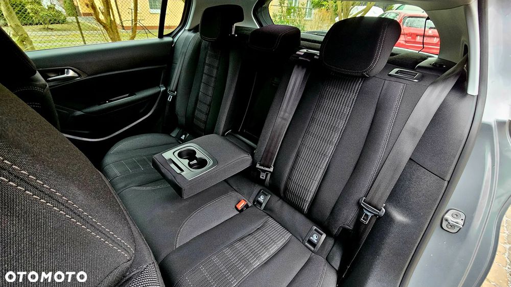 Peugeot 308 BlueHDi FAP 120 EAT6 Stop & Start Allure - 27