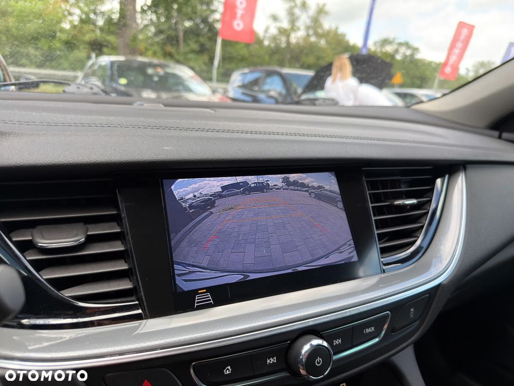 Opel Insignia 1.5 T Exclusive S&S - 34