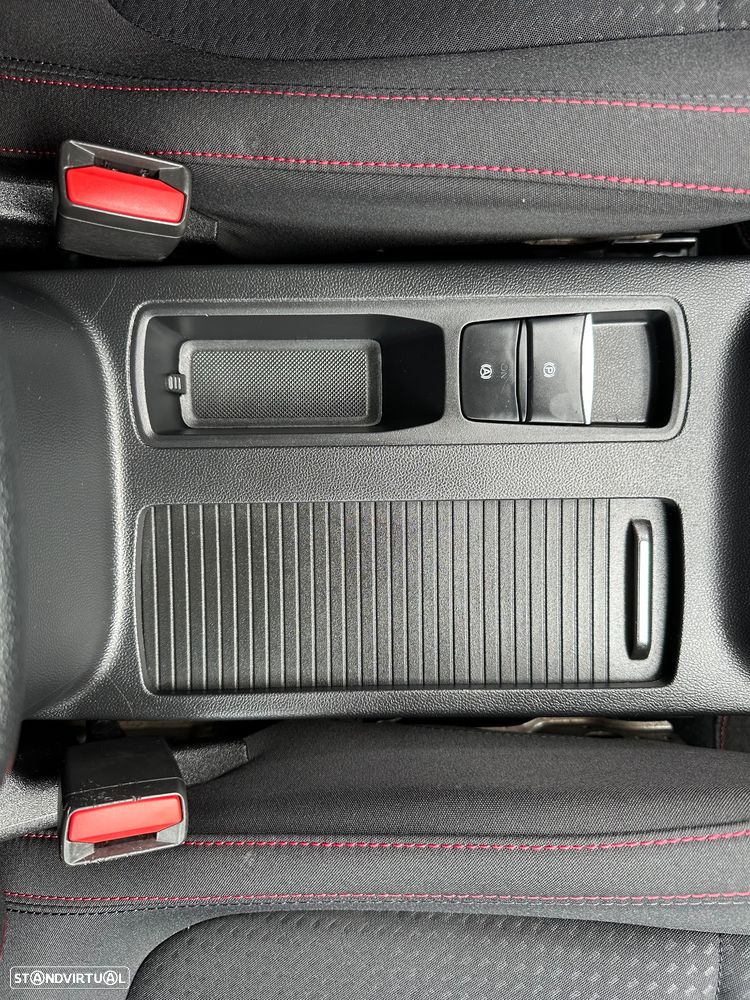 Ford Focus SW 1.5 TDCi EcoBlue ST-Line - 34