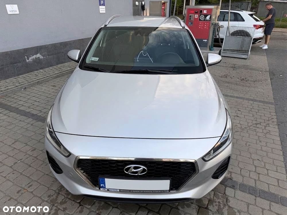 Hyundai i30 1.6 CRDi Classic + - 16