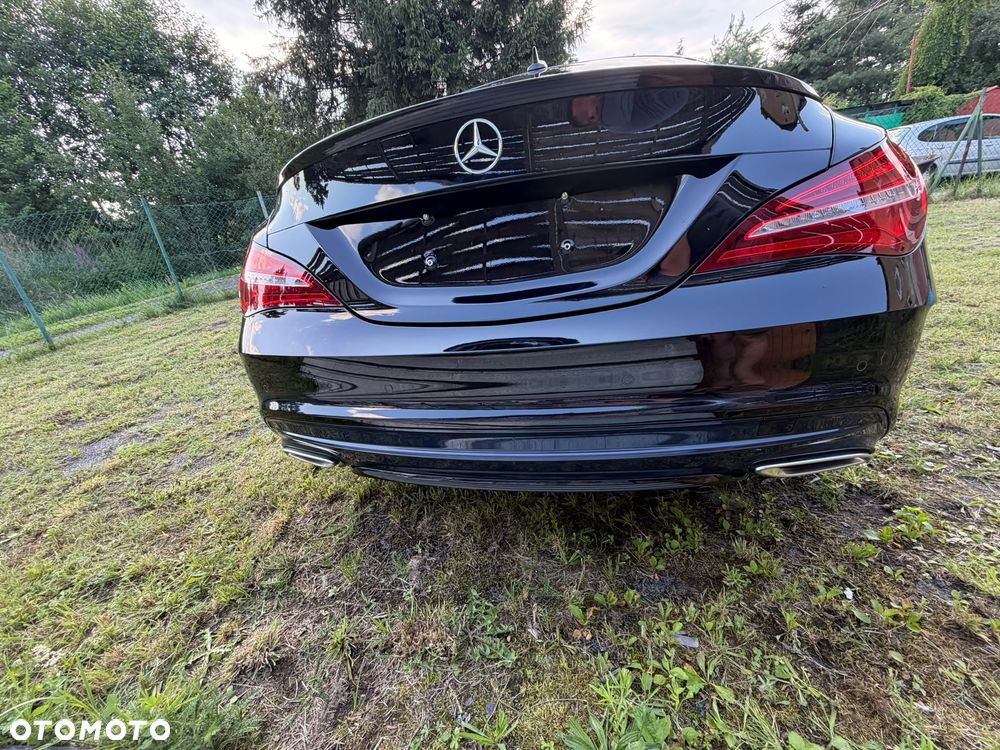 Mercedes-Benz CLA 200 d 7G-DCT AMG Line - 10
