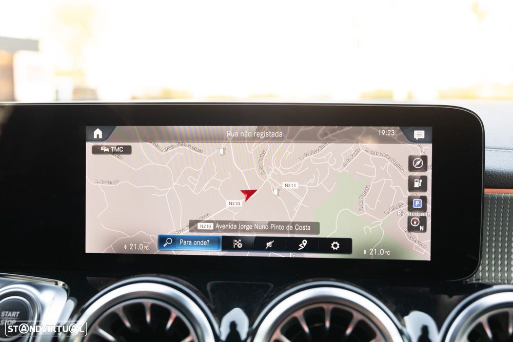 Mercedes-Benz EQB 300 4Matic AMG Line - 26