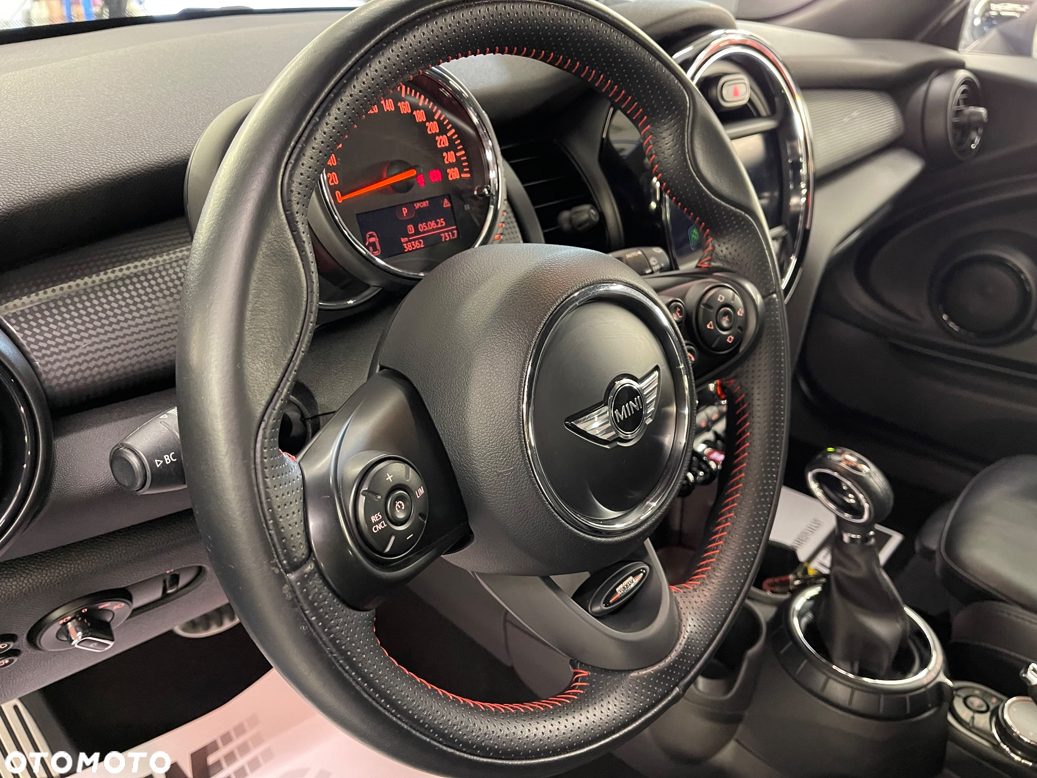 MINI Cooper John Works Trim - 37