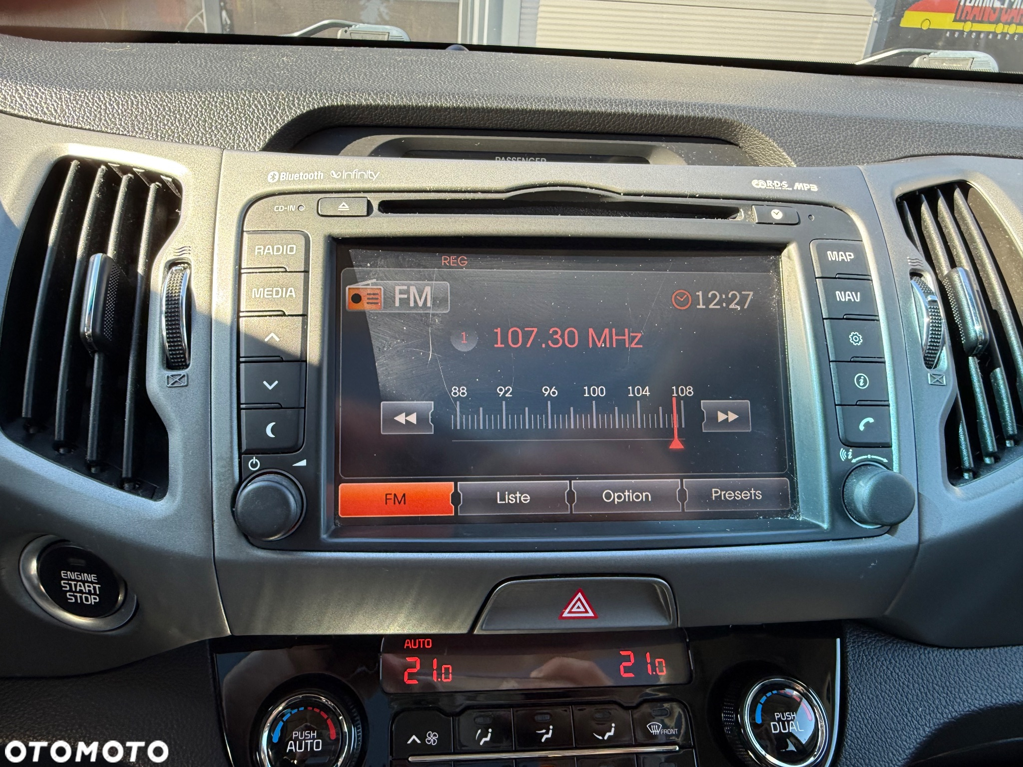 Kia Sportage 2.0 CRDI 4WD Automatik Dream-Team Edition - 25