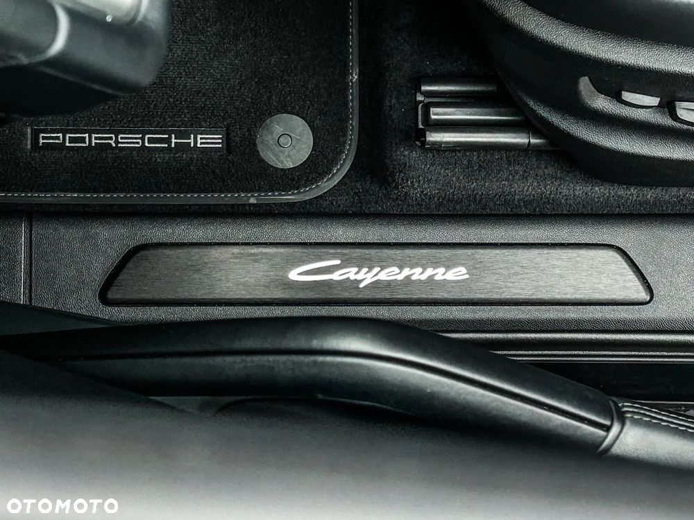 Porsche Cayenne E-Hybrid PHEV - 32