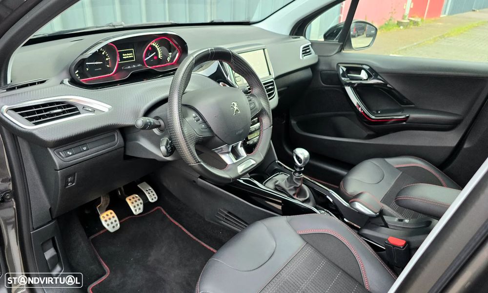 Peugeot 2008 PureTech 130 Stop&Start GT-Line Edition - 9