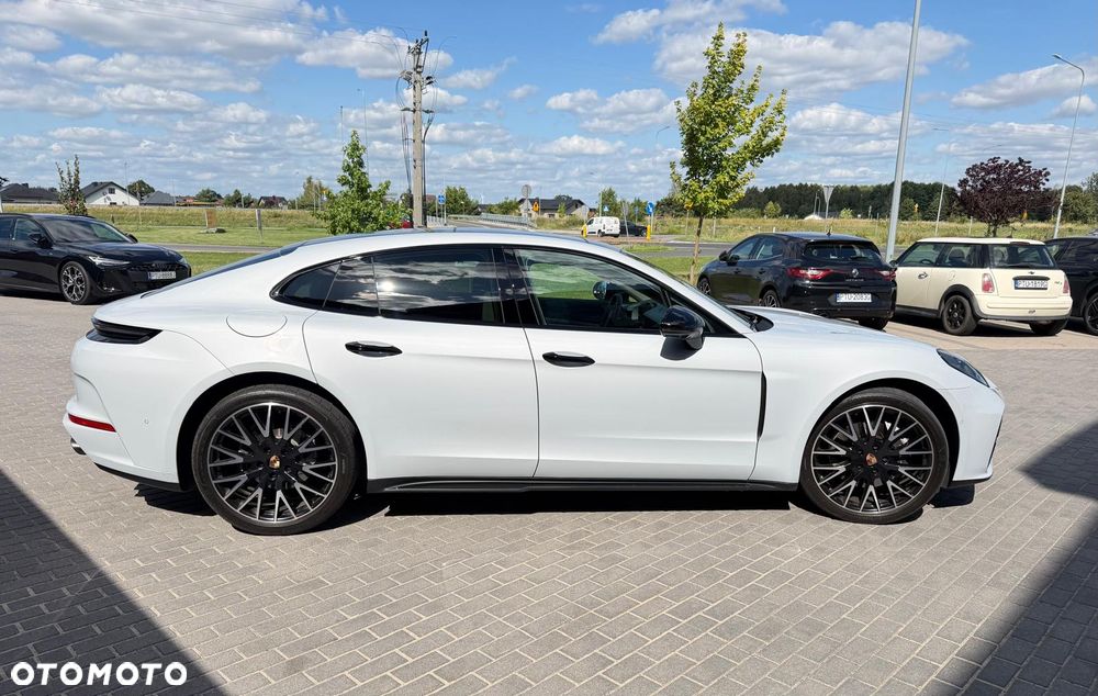 Porsche Panamera Standard - 2