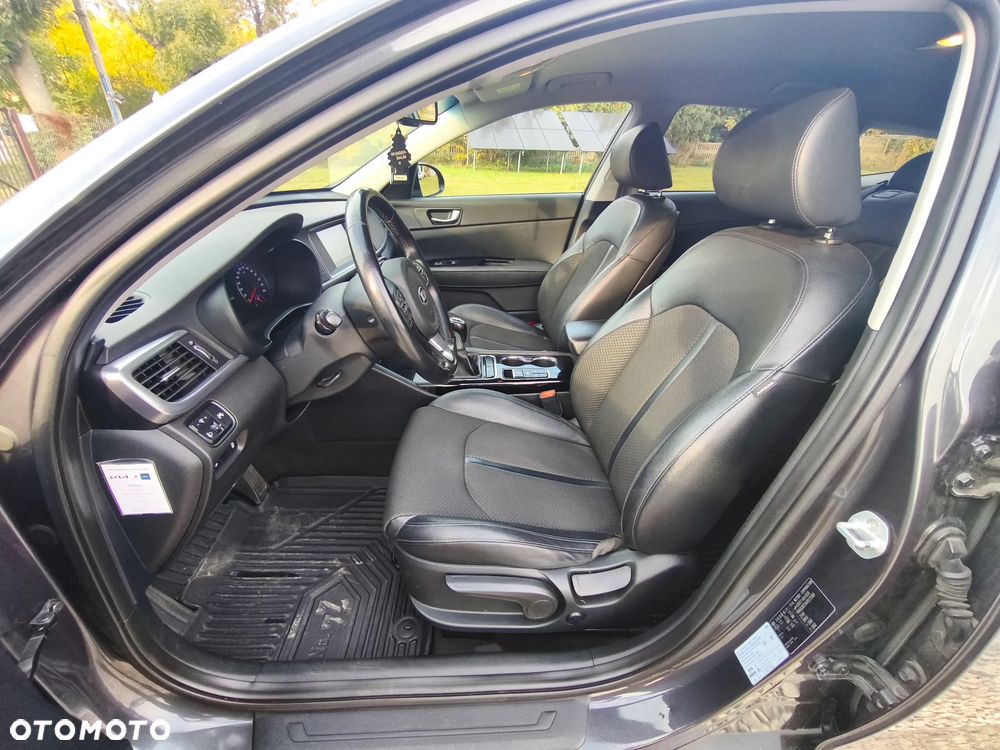 Kia Optima - 26