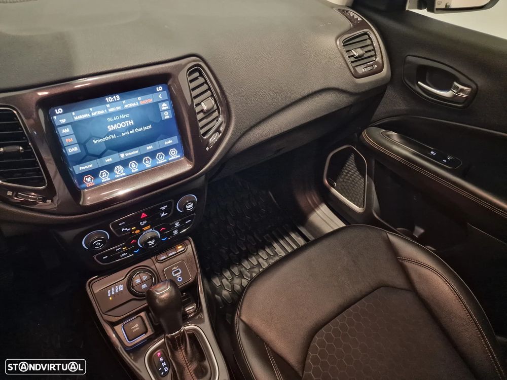 Jeep Compass - 46