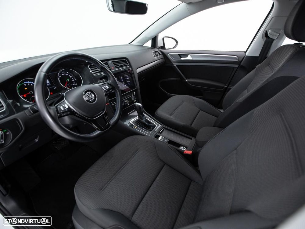 VW e-Golf AC/DC - 7