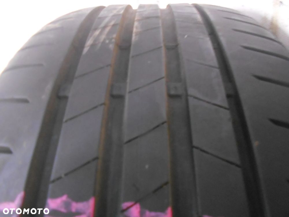 OPONA POJEDYNKA 225/50R17 BRIDGESTONE TURANZA T 005 DOT 2621 7MM - 2