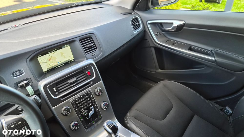Volvo V60 D2 Kinetic - 9