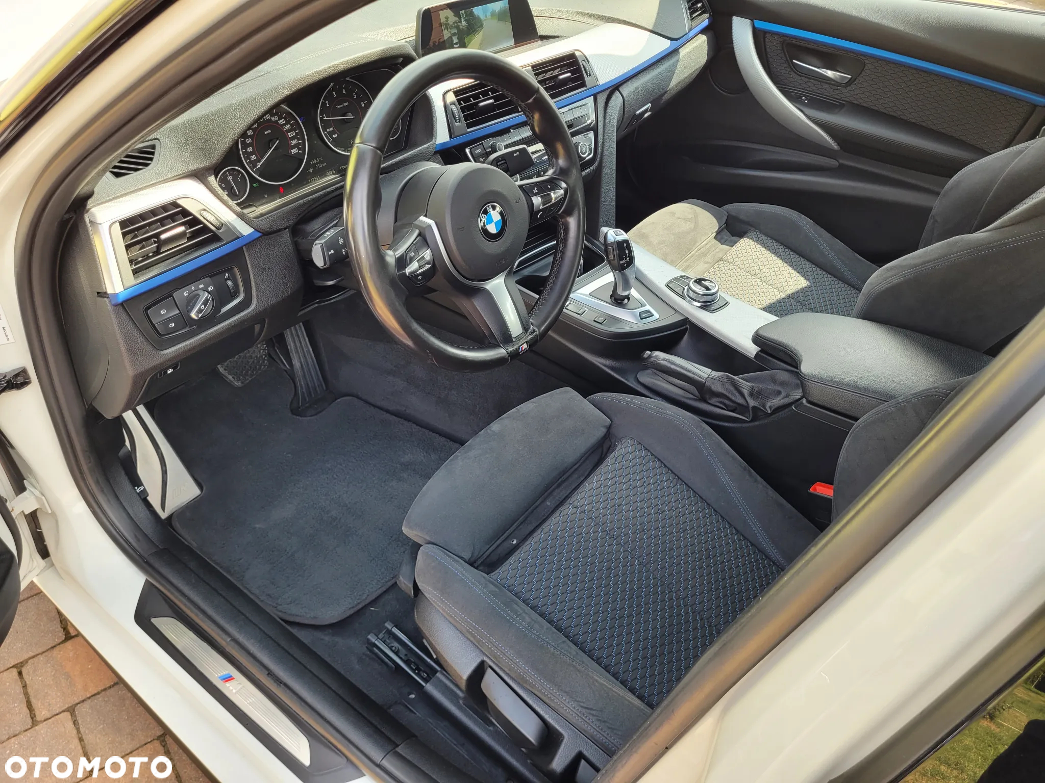 BMW Seria 3 330e iPerformance M Sport - 12