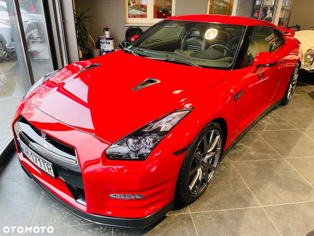 Nissan GT-R Black Edition - 2