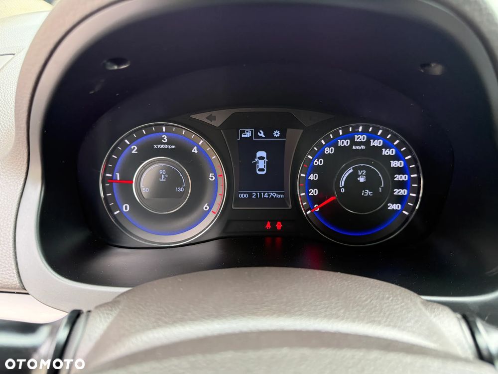 Hyundai i40 Kombi 1.7 CRDi Premium - 36