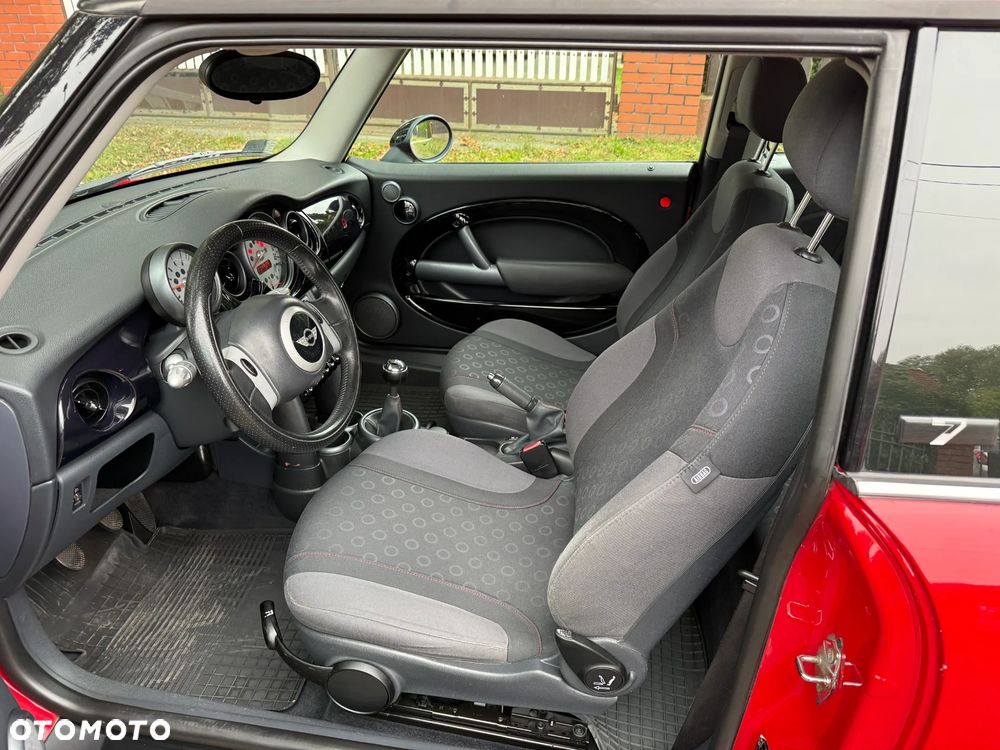 MINI ONE Seven - 13