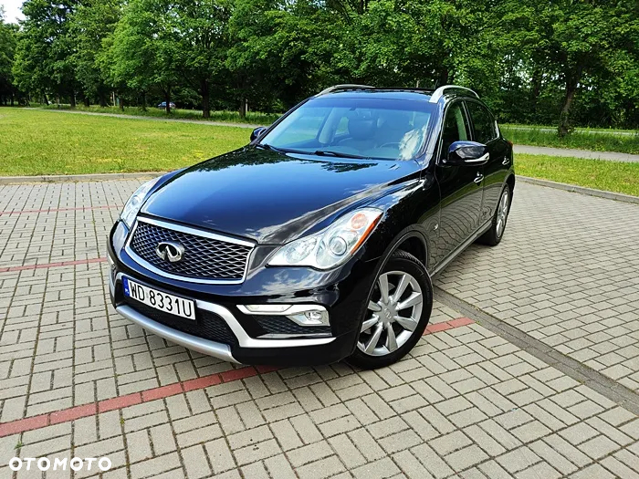 Infiniti Q50 - 2